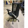 Image 2 : MESHBACK ROLLING OFFICE CHAIR