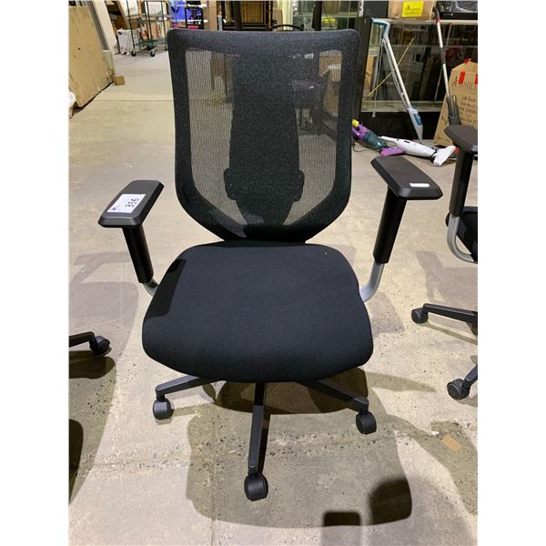 MESHBACK ROLLING OFFICE CHAIR