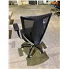 Image 2 : MESHBACK ROLLING OFFICE CHAIR