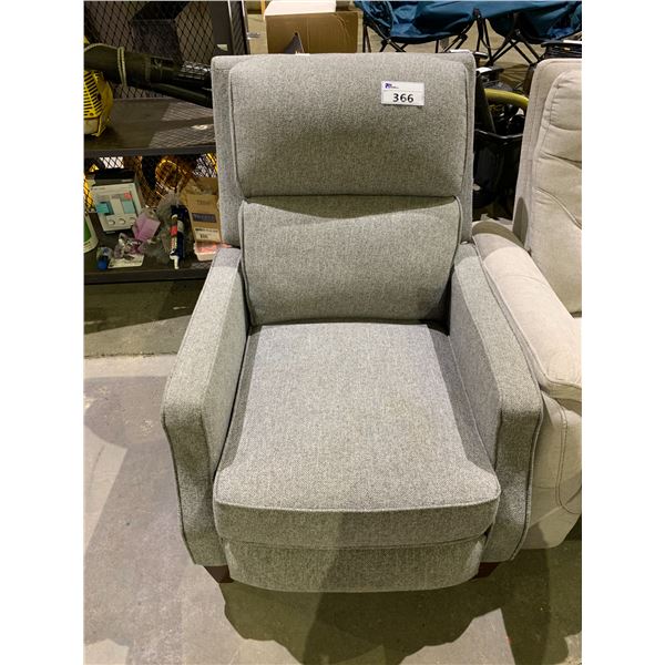 RECLINING LOUNGE CHAIR