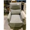 Image 1 : RECLINING LOUNGE CHAIR