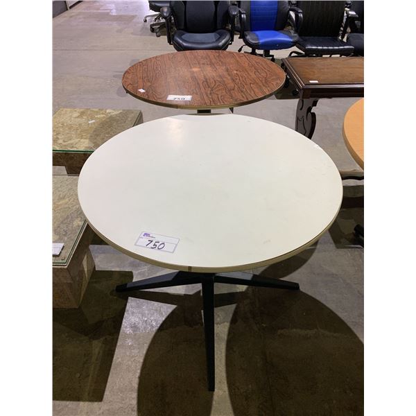 2 ROUND TABLES 32"