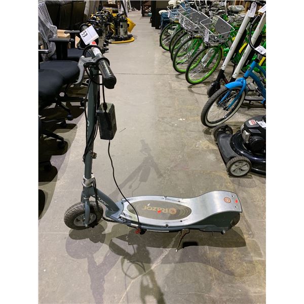 RAZOR ELECTRIC SCOOTER WITH CHARGER (UNKNOWN WORKING CONDITION)