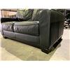 Image 2 : BLACK LEATHER COUCH