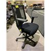 Image 2 : MESH BACK OFFICE CHAIR