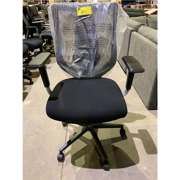 MESH BACK OFFICE CHAIR