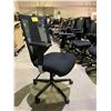 Image 2 : MESH BACK OFFICE CHAIR