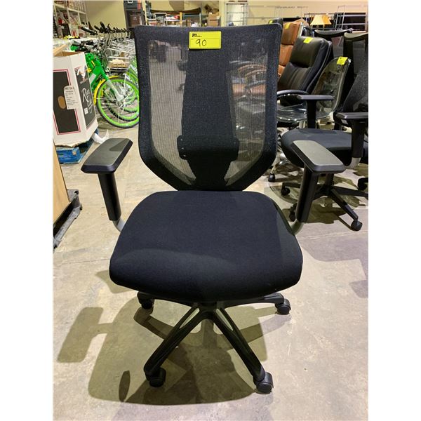 MESH BACK OFFICE CHAIR