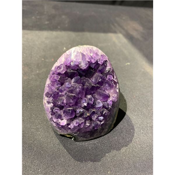 AMETHYST GEODE EXTRA (URUGUAYAN) APPROX 2.5X2 