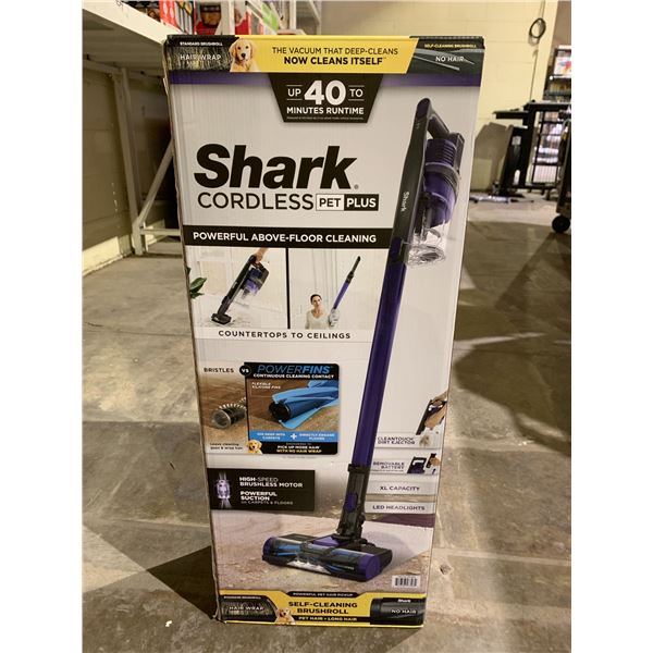 SHARK CORDLESS PET PLUS VACUUM