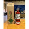 Image 1 : FIRE EXTINGUISHER