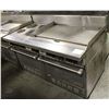 Image 2 : 5' GARLAND COMBINATION ELECTRIC RANGE W/ DUAL OVEN