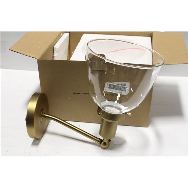 NEW REPACKED EXTERIOR GOLD TONE WALL LIGHT