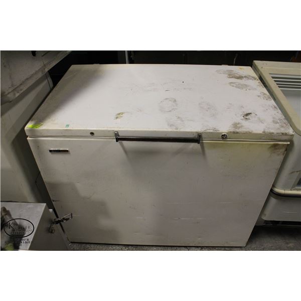 BAYCREST CHEST FREEZER *UNTESTED