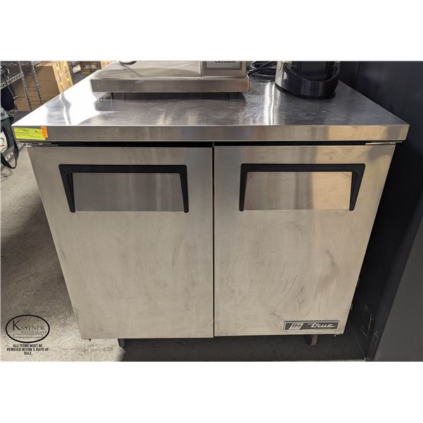 TRUE 36" TWO-DOOR UNDERCOUNTER COOLER