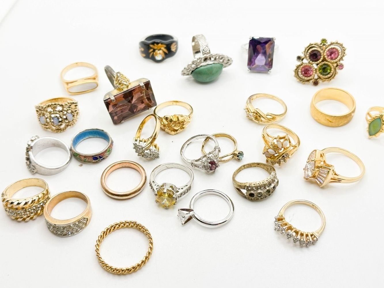 LARGE RINGS COLLECTION