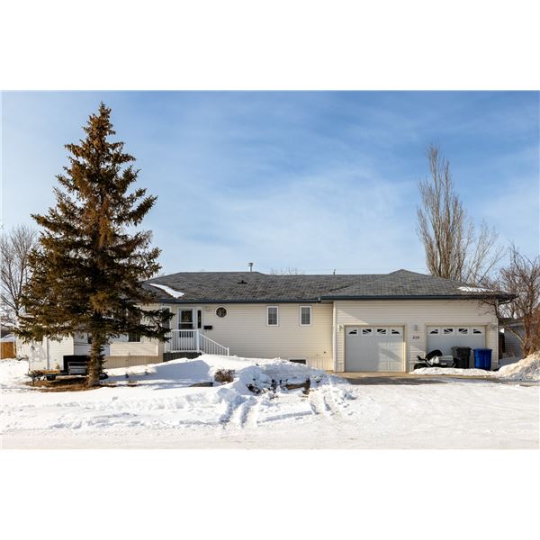 Hanley Real Estate Auction    310 2nd Ave       Hanley, SK!!  Viewing Cal 1-306-227-9505.