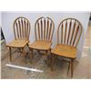 Image 1 : *(3) Wooden Dining Room Chairs (1 Needs Repair)