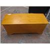 Image 7 : *Solid Wood Storage Chest (46x15x19)