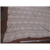 Image 2 : Crocheted Throw Blanket