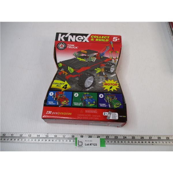 K'NEX Tow Truck Collect and Build