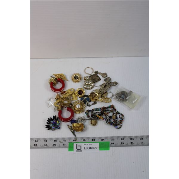 Lot of Assorted Jewelry