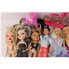 Image 3 : Lot of Barbies and Bratz