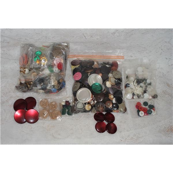 Mixed Button Lot