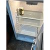 Image 2 : DANBY FRIDGE 24"