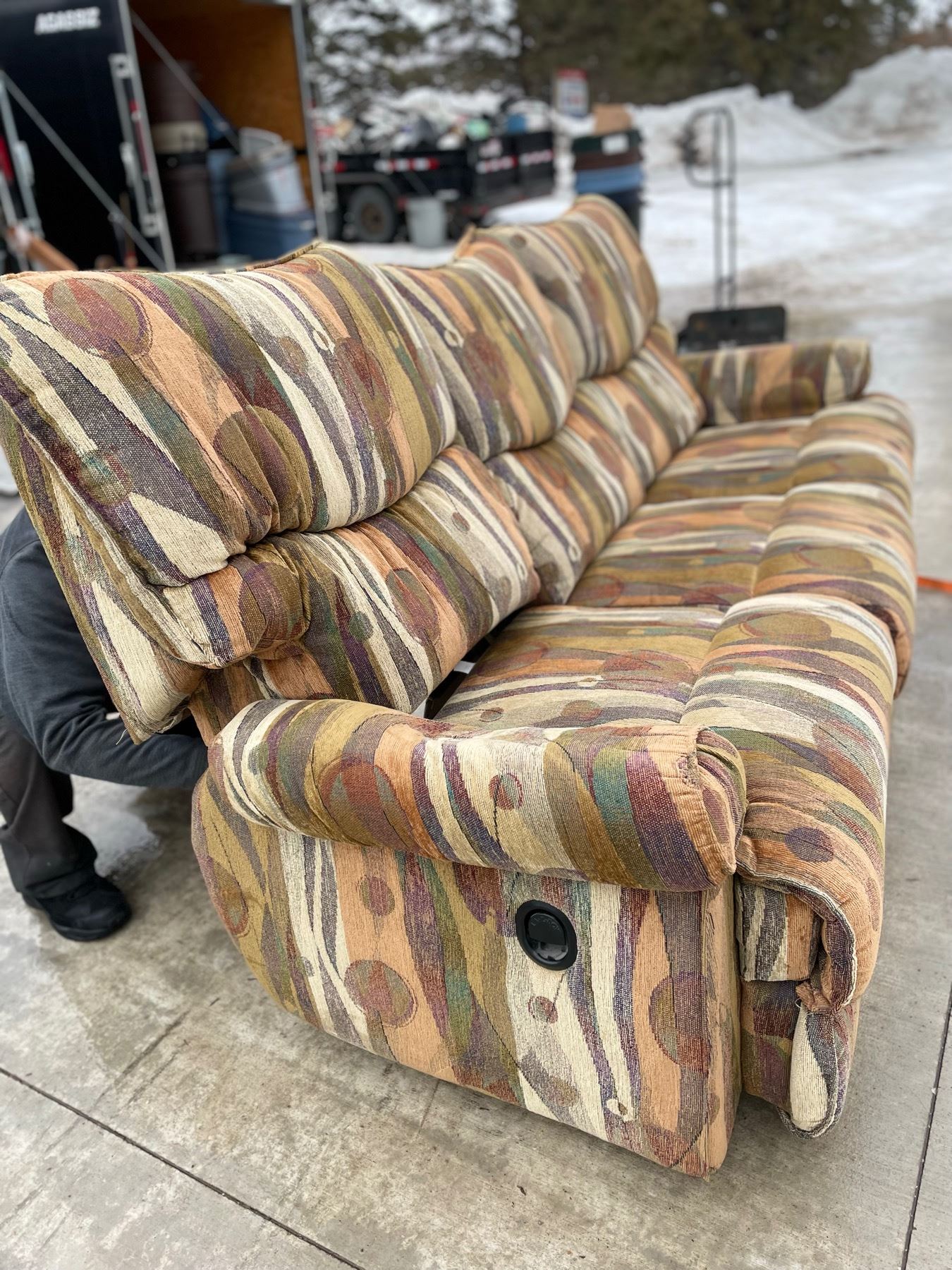 LA-Z-BOY SOFA WITH BUILT-IN RECLINERS
