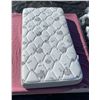 Image 1 : TWIN MATTRESS