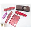 Image 1 : BAG WITH FIVE SWISS ARMY KNIVES
