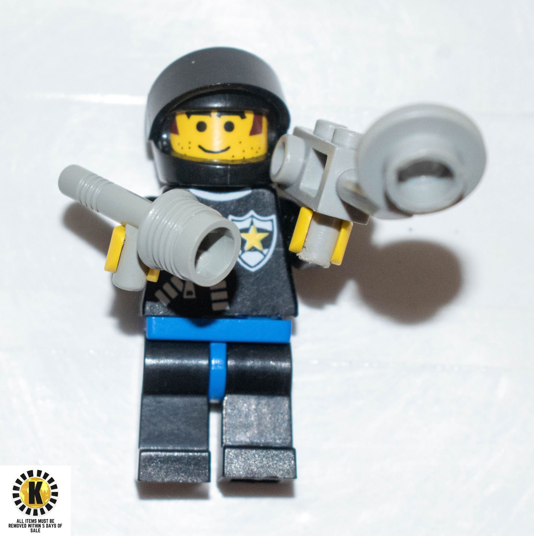 LEGO STADIUM SECURITY MINI FIGURE