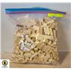 Image 1 : LEGO 1970'S 2+ POUNDS WHITE PIECES