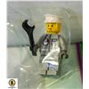 Image 1 : LEGO FIRE MANN MINI FIGURE MECHANIC