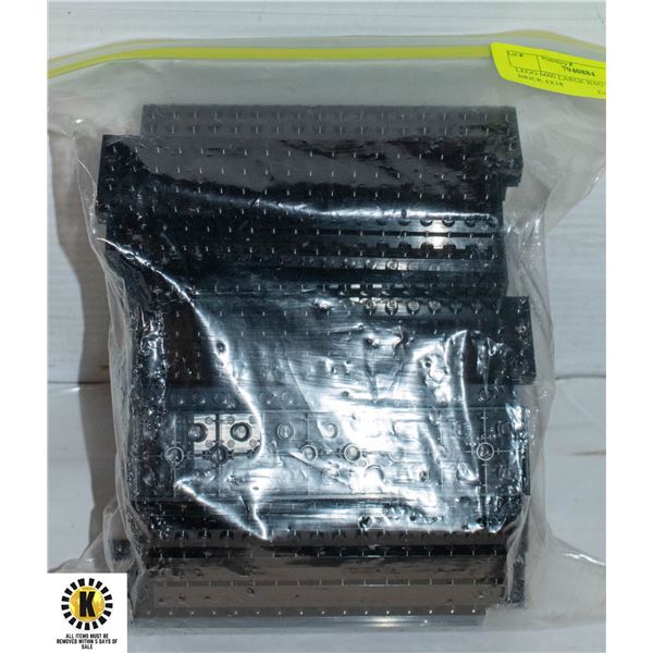 LEGO 6600 LARGE BAG BLACK BRICK 4X18