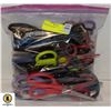 Image 1 : BAG OF SCISSORS