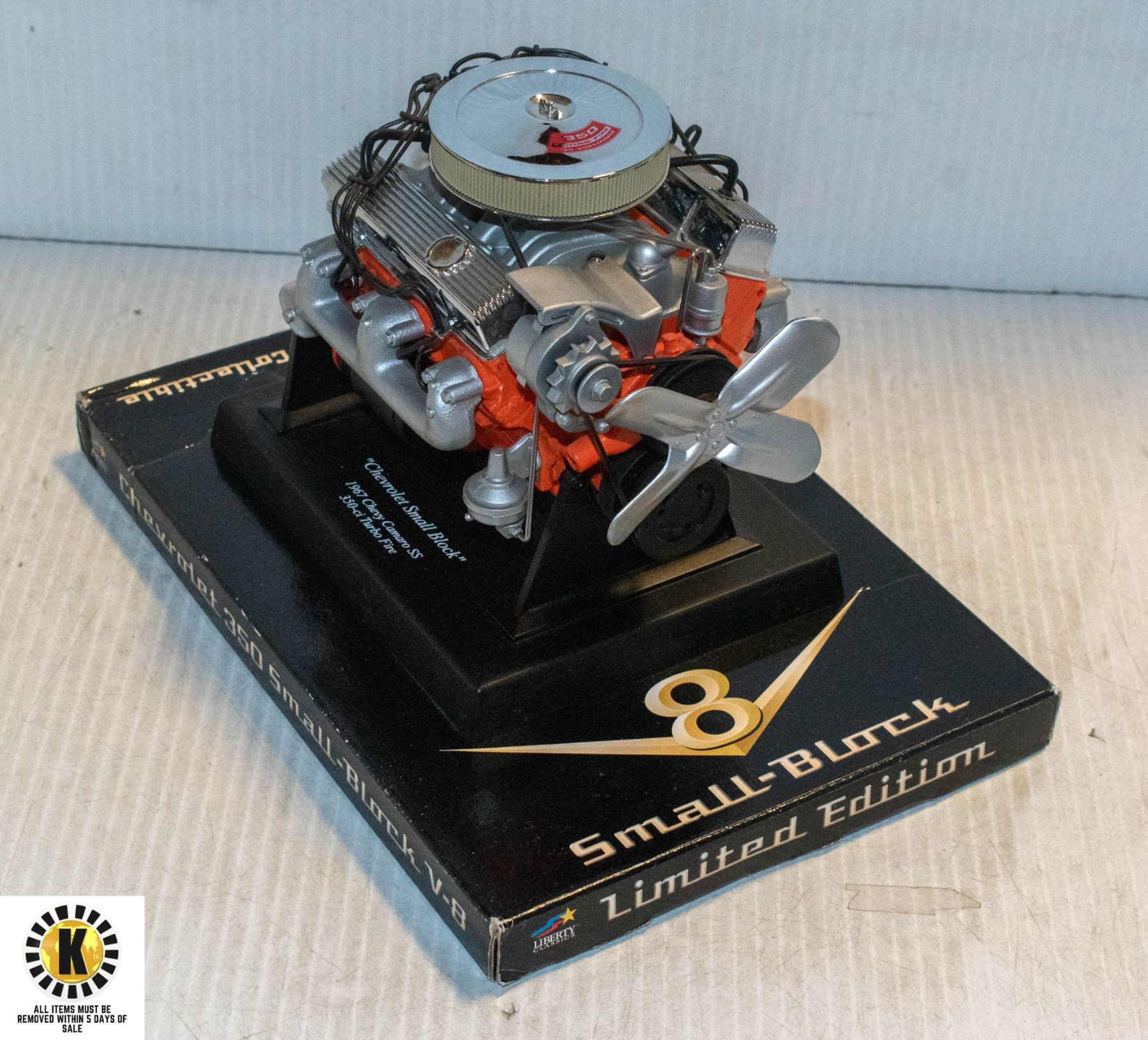 LIBERTY CLASSICS CHEV 350 DIECAST ENGINE