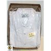 Image 1 : 4 NEW WHITE UNIFORM SHIRTS W/ SNAPS - SIZE MED