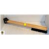 Image 1 : 3 NEW WOODEN SNOW BRUSHES