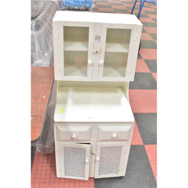 VINTAGE CHILDS KITCHEN PANTRY CUPBOARD