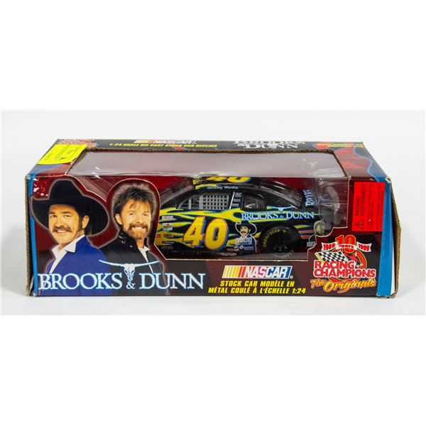 NEW NASCAR BROOKS & DUNN