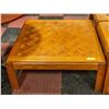 Image 1 : WOODEN COFFEE TABLE WITH BRASS ACCENT