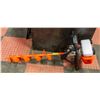 Image 1 : NEW BISON GASOLINE EARTH AUGER WITH ICE AUGER