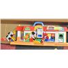 Image 1 : VINTAGE FISHER PRICE HOUSE WITH LOTS OF