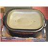 Image 1 : RIVAL LARGE ROASTER OVEN 18 QUART