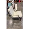 Image 2 : IRON STRAP PATIO LOUNGER ON CASTERS