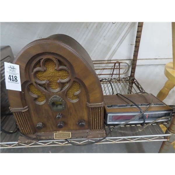 Vintage Radios (2)