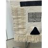 Image 3 : Nice Knit / Macrame Wall Hanging (approx: 30x18.5")