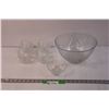 Image 1 : Lot of Glass Bowls and Tea Cups